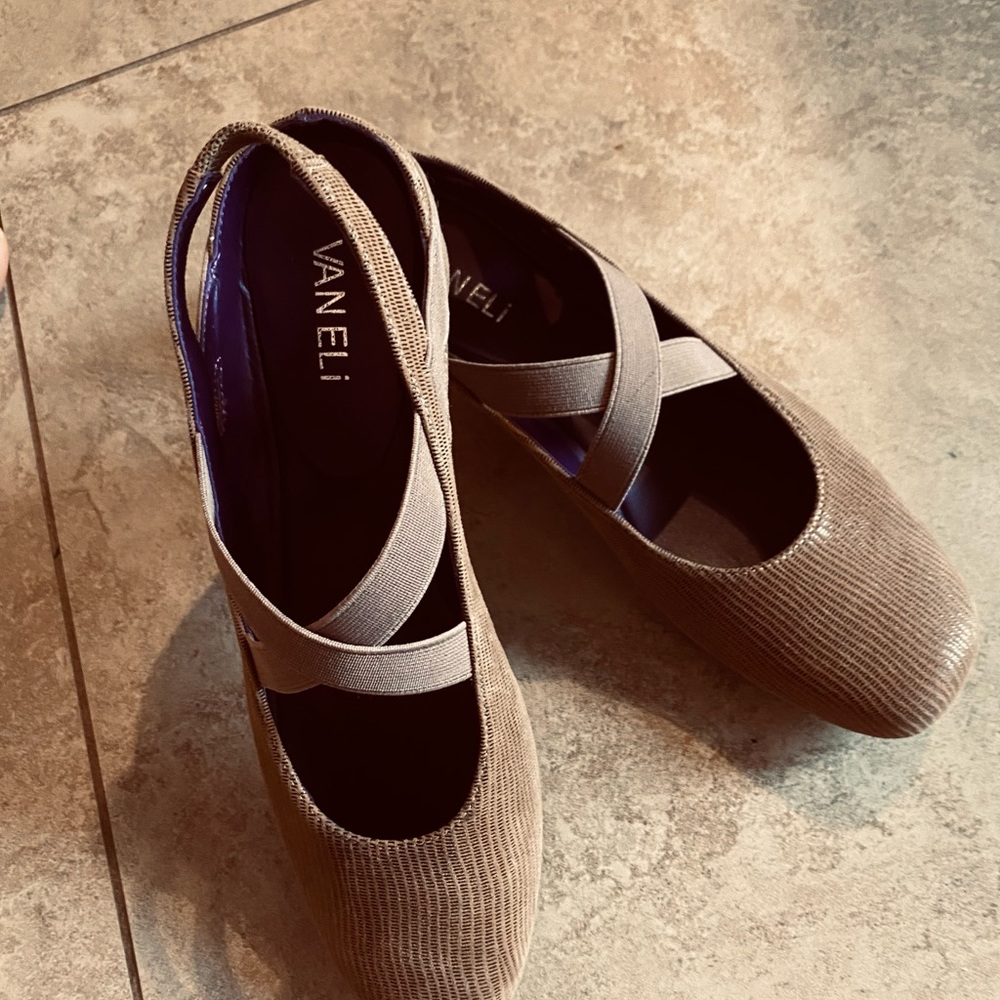 NEW!  VANELI Casual Marjory taupe lizprint